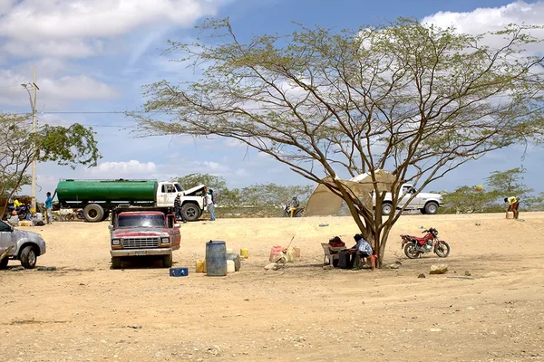 Emmanuelle Léonard, Les marchands de gazoline vénézuélienne, La Guajira